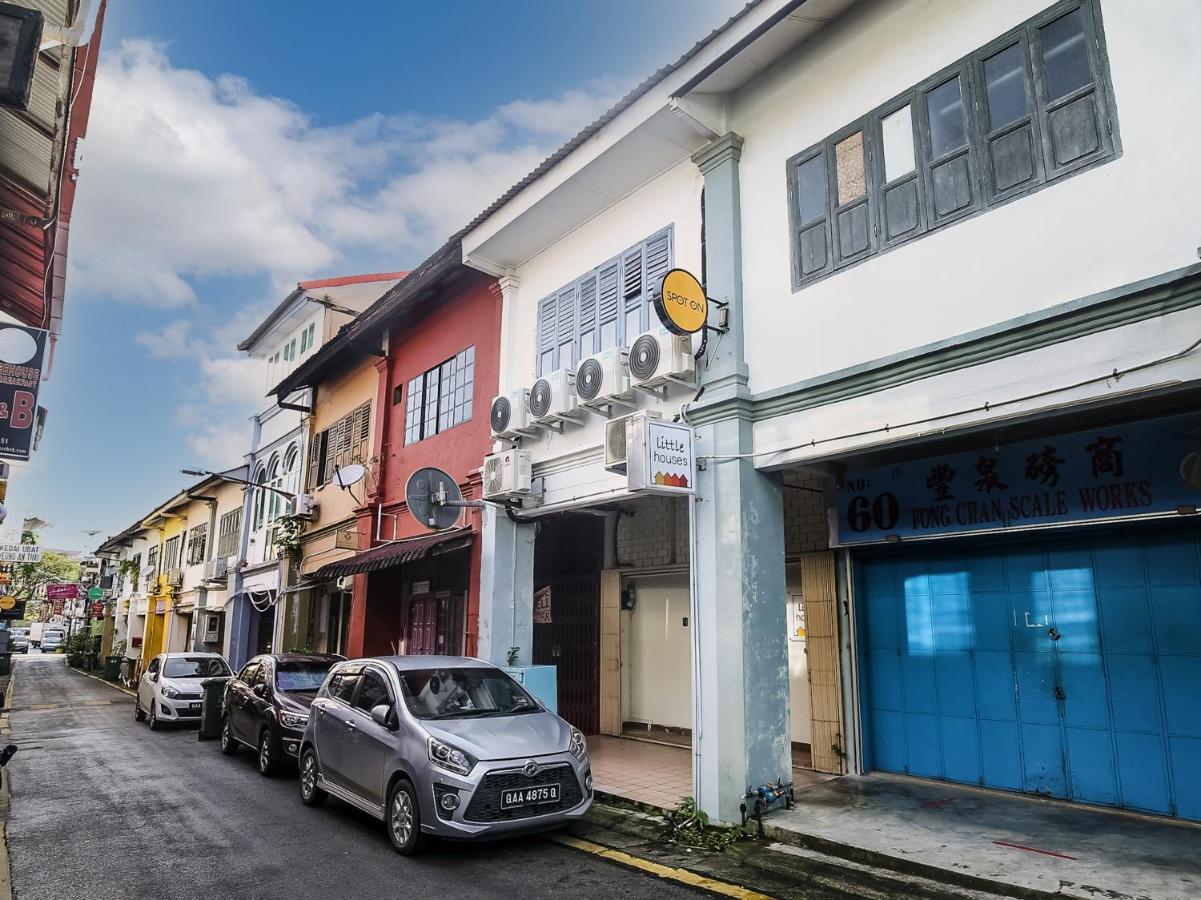 Little Houses Kuching Luaran gambar